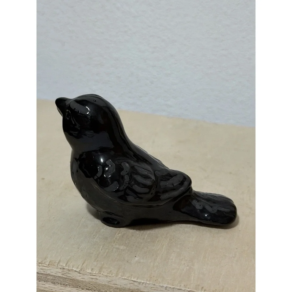Vintage Blackbird Ceramic Figure 4in